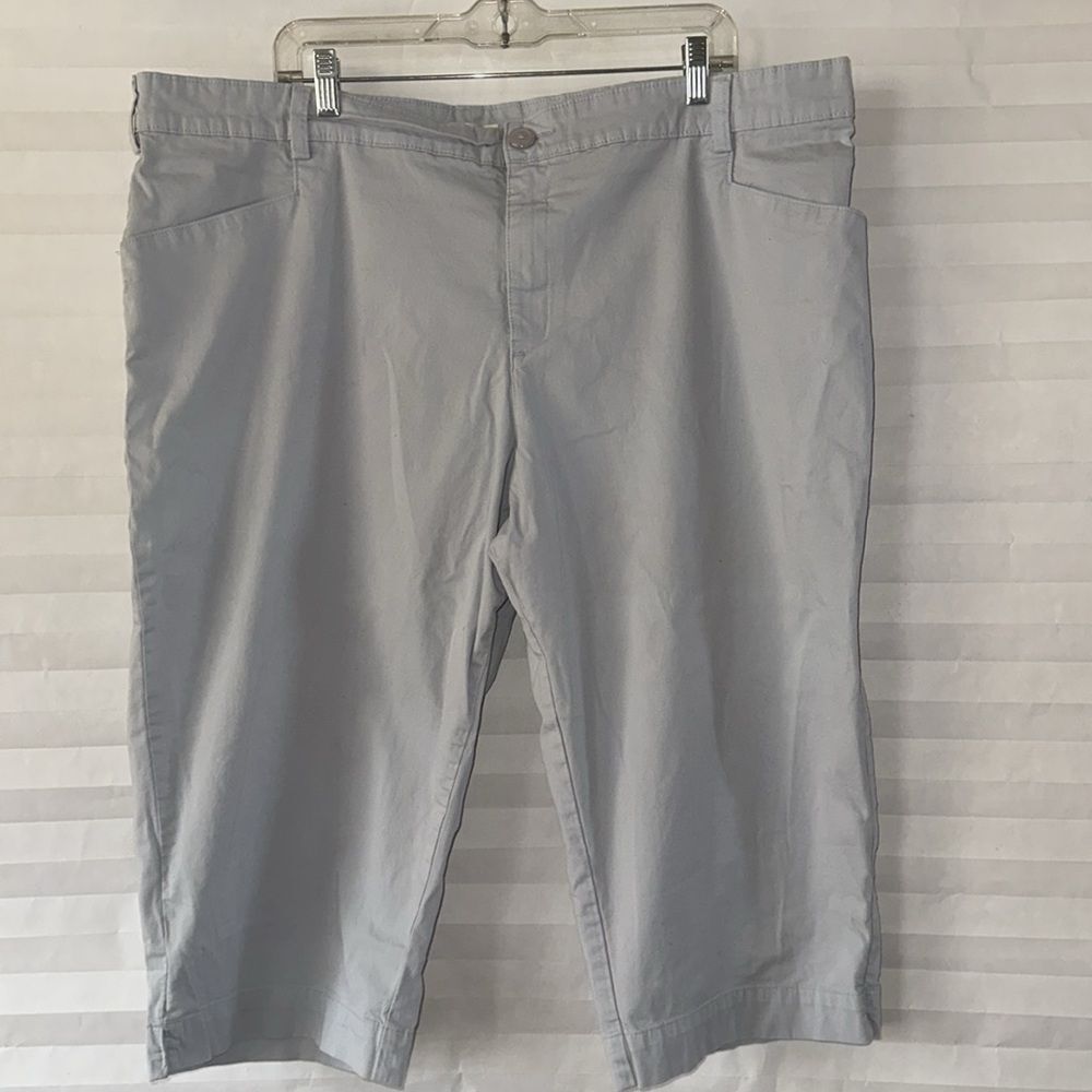 Lee Women's Just Below the Waist Blue Capri Pants Size 24W Stretch Comfort Denim